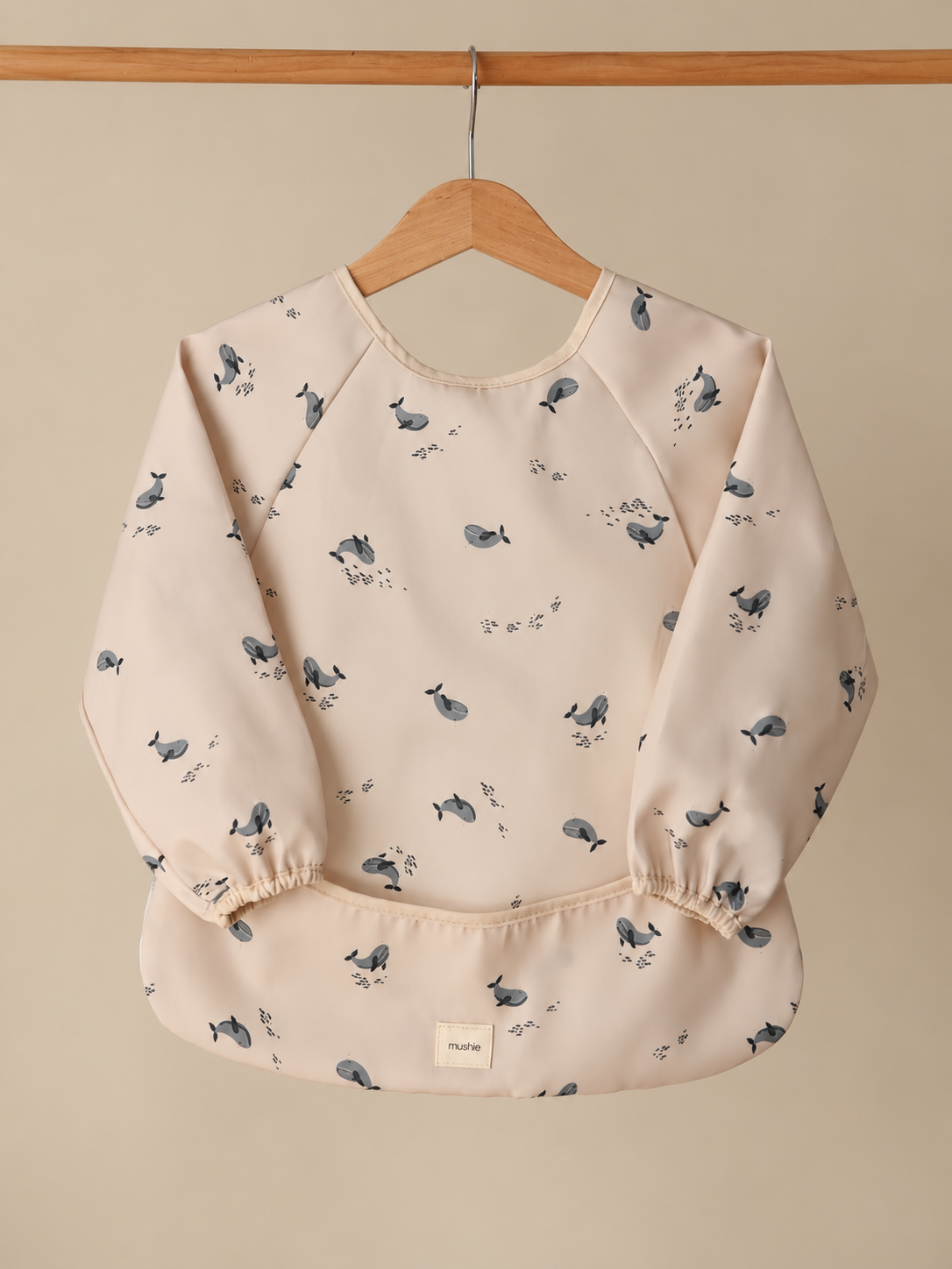 Bavoir avec manches Mushie Whales